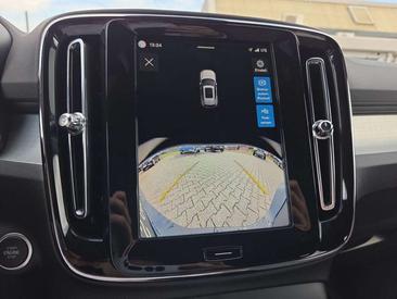 Volvo XC40 B3 Plus — photo 13