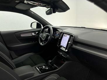 Volvo XC40 B4 Ultimate — photo 19