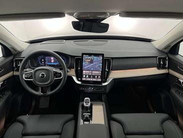 Volvo XC90 B5 Plus — photo 4