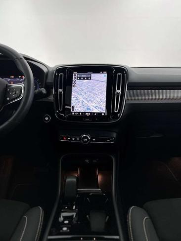 Volvo XC40 B4 Ultimate — photo 20