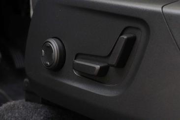 Volvo XC40 B4 Plus — photo 26