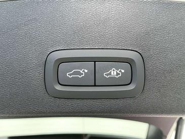 Volvo XC40 B3 Core — photo 14