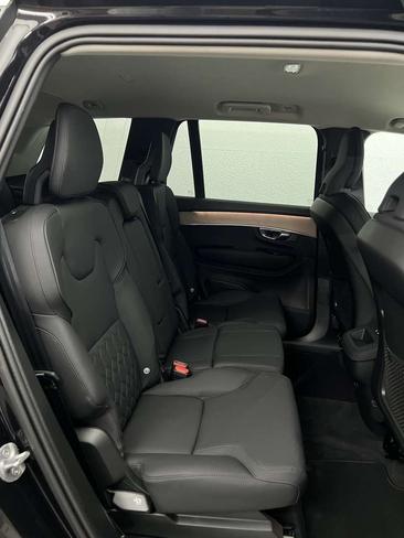 Volvo XC90 B5 Plus — photo 9
