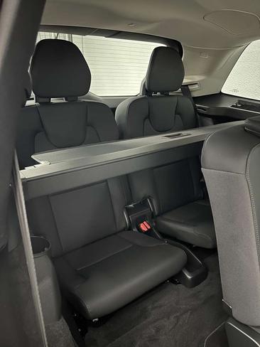 Volvo XC90 B5 Plus — photo 10