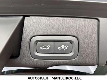 Volvo XC60 T6 PLUS — photo 16