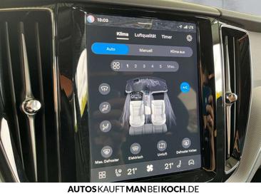 Volvo XC60 B5 Plus — photo 18