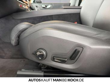 Volvo XC60 T6 PLUS — photo 20