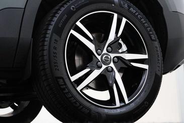 Volvo XC40 B4 Plus — photo 39
