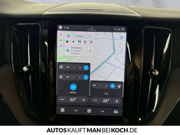 Volvo XC60 T6 PLUS — photo 25
