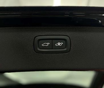 Volvo XC90 B5 Plus — photo 23