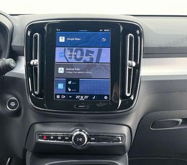 Volvo XC40 B3 Core — photo 24