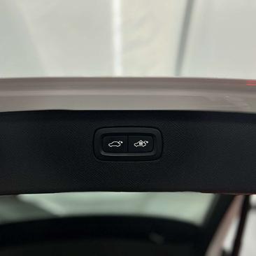 Volvo XC90 B5 Plus — photo 22