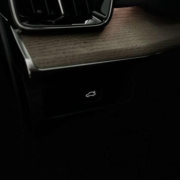 Volvo XC90 B5 Plus — photo 33