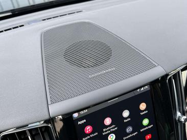 Volvo XC60 T8 Recharge Ultimate — photo 7