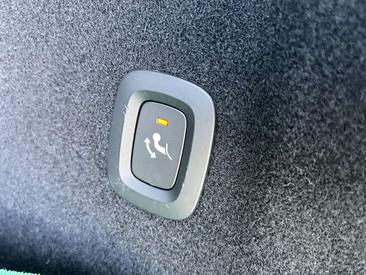 Volvo XC60 T8 Recharge Ultimate — photo 9