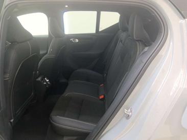 Volvo XC60 — photo 4