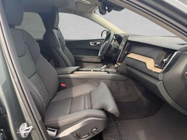 Volvo XC60 B5 Plus — photo 3