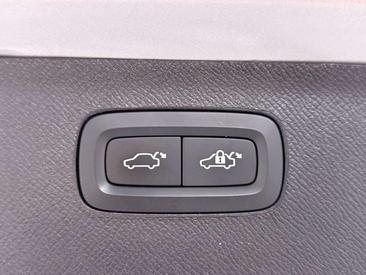 Volvo XC90 T8 Recharge Ultimate — photo 27