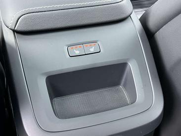 Volvo XC60 T8 Recharge Ultimate — photo 21