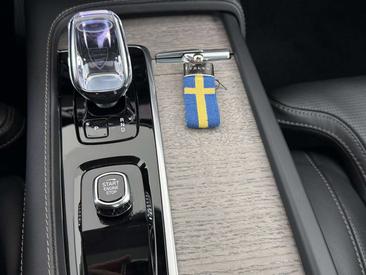 Volvo XC90 T8 Recharge Ultimate — photo 42