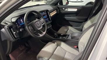 Volvo XC40 B3 Plus — photo 4