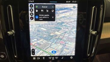 Volvo XC40 B3 Plus — photo 16