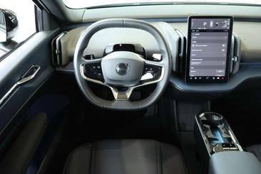 Volvo XC60 — photo 11