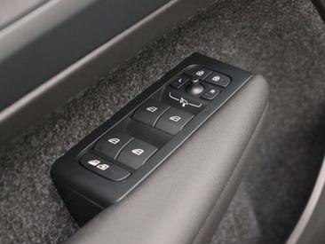 Volvo XC60 — photo 9