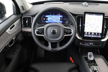 Volvo XC90 T8 Recharge — photo 2