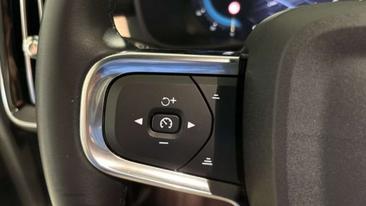 Volvo XC40 B3 Plus — photo 19