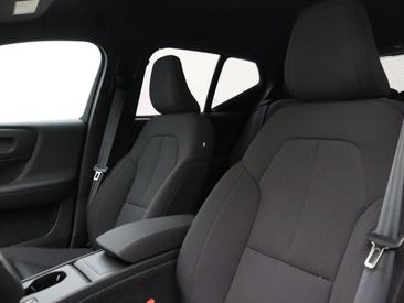 Volvo XC60 — photo 10
