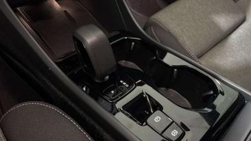 Volvo XC40 B3 Plus — photo 23