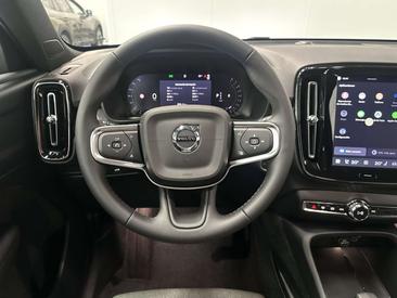 Volvo XC40 B3 Core — photo 10