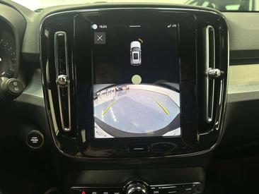 Volvo XC40 B3 Core — photo 12
