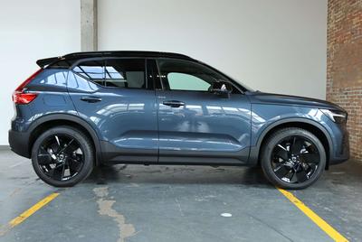 Volvo XC40 B4 Plus
