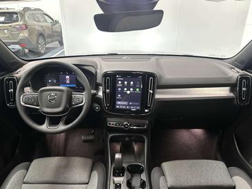 Volvo XC40 B3 Core — photo 15
