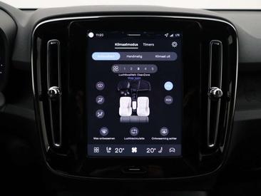 Volvo XC60 — photo 17