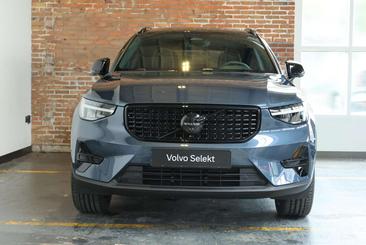 Volvo XC40 B4 Plus — photo 4