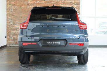 Volvo XC40 B4 Plus — photo 6