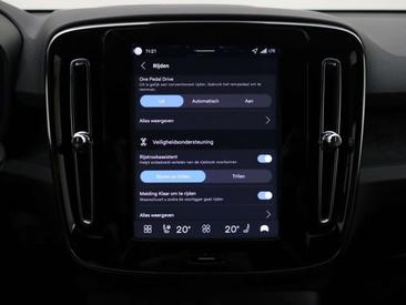 Volvo XC60 — photo 19