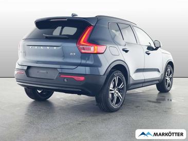 Volvo XC40 Plus — photo 2