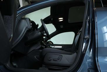 Volvo XC40 B4 Plus — photo 8