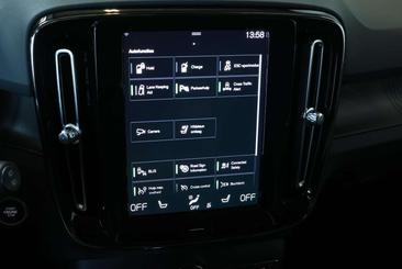 Volvo XC40 T5 Recharge Plus — photo 16