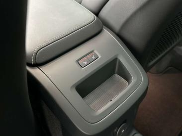 Volvo XC60 T6 Recharge — photo 21