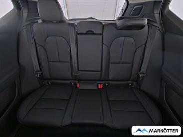 Volvo XC40 Plus — photo 13