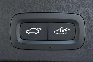 Volvo XC40 B4 Plus — photo 20