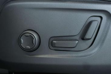 Volvo XC40 B4 Plus — photo 21