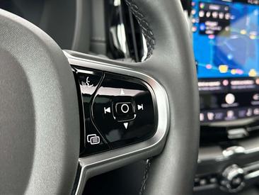 Volvo XC60 T6 Recharge — photo 24