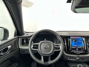 Volvo XC60 T6 Recharge — photo 28
