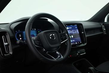 Volvo XC40 Recharge Plus — photo 5